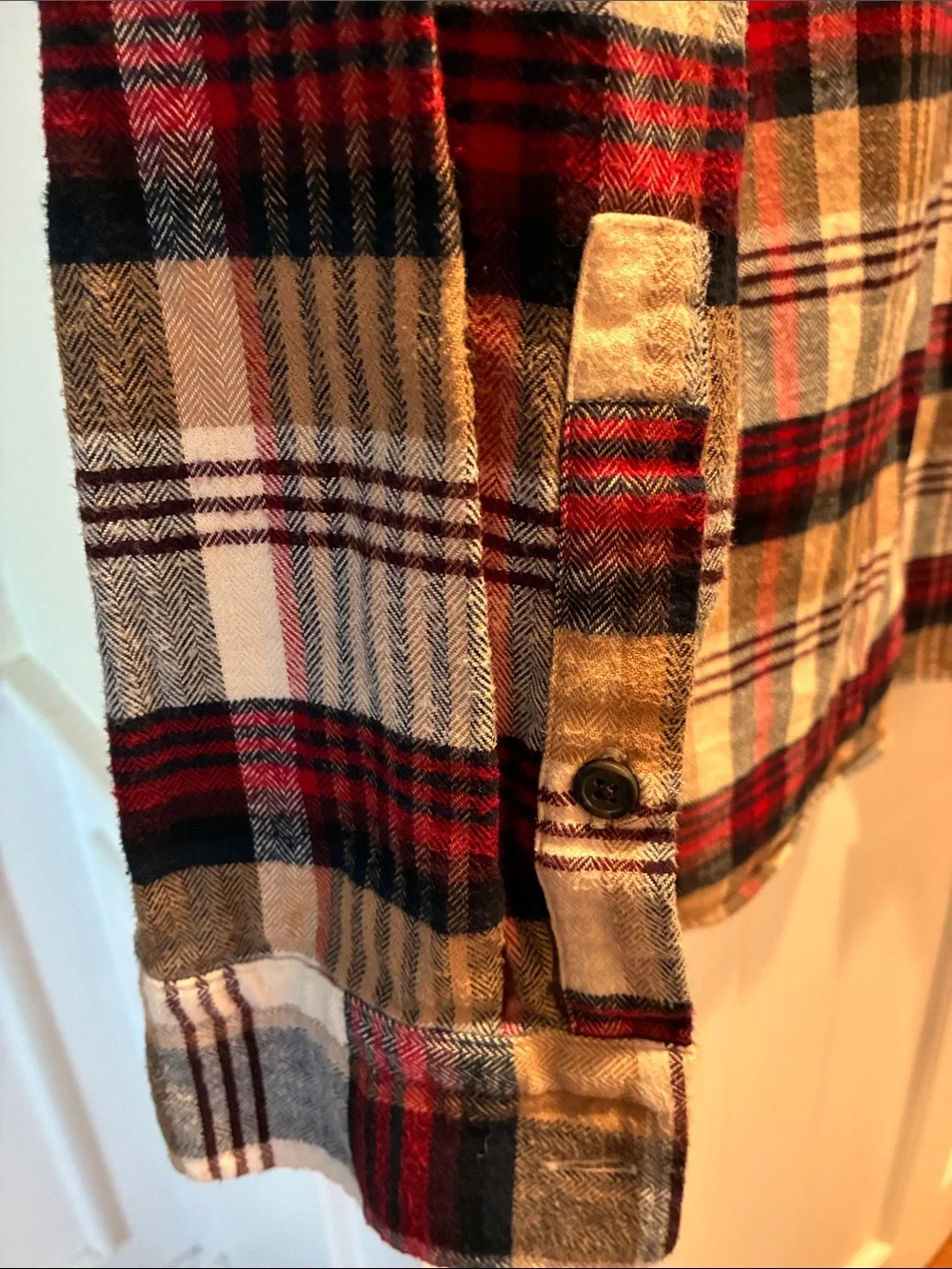 Banana Republic Men’s Red, Tan, Cream & Black Plaid Button-Front Shirt